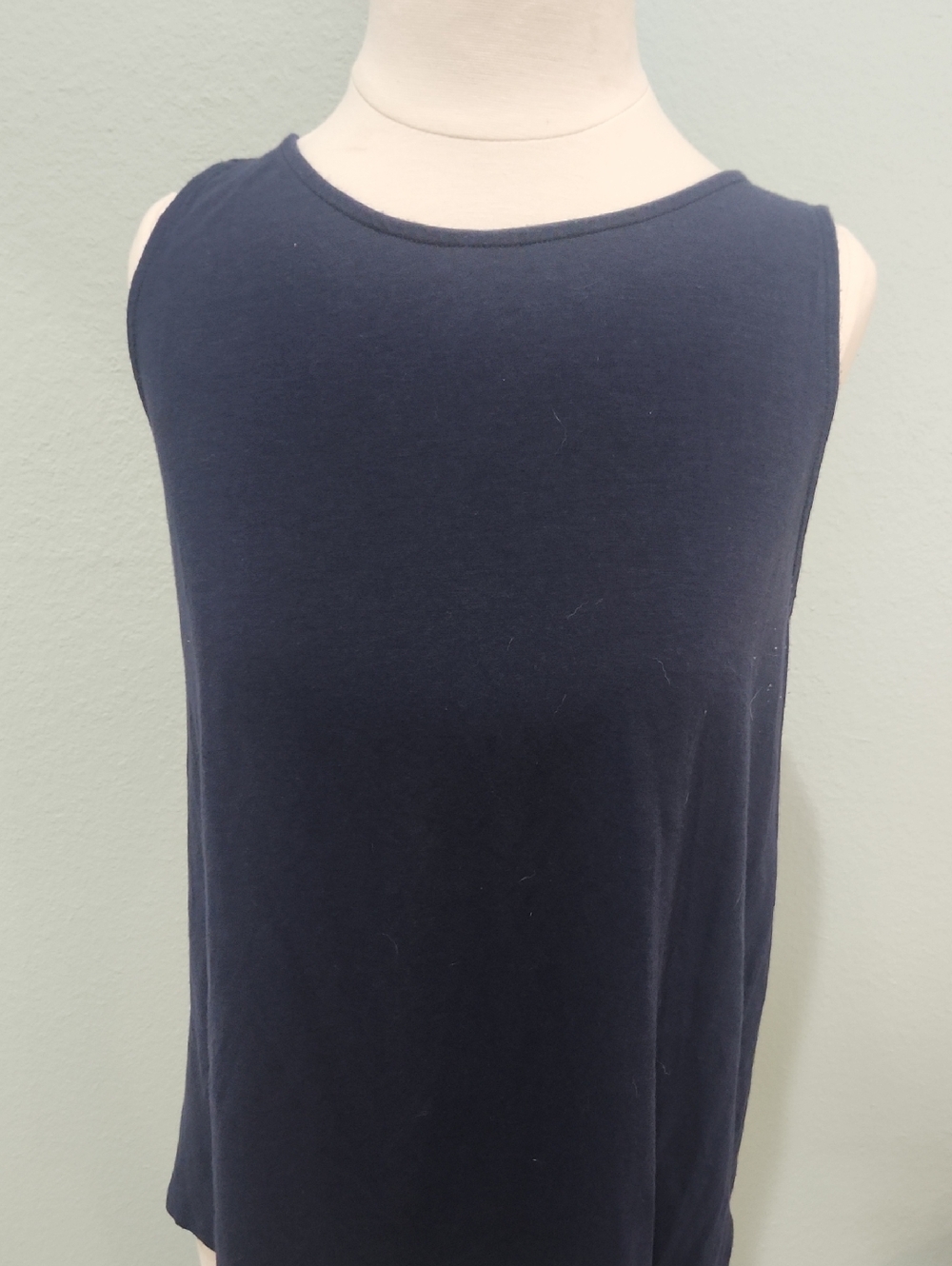 Lilly Pulitzer Navy Crewneck Sleeveless Tank
